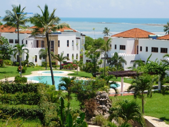 Lavish 4 bedroom furnished villa edging to the beach| Benford Homes