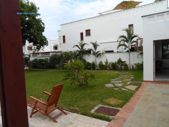 Serene Benford Homes Villa in Nyali: Lush Garden, Clubhouse Access, Swahili Elegance, Ideal for Upscale Living