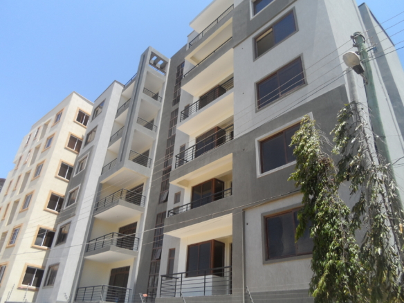Imposing high rise modern apartment| Benford Homes